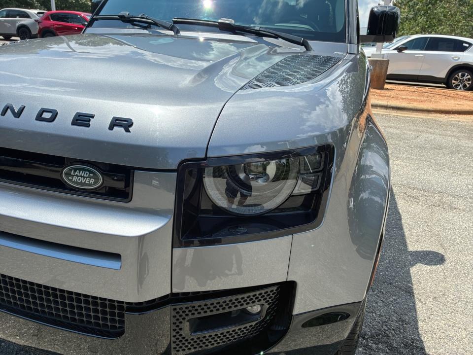Used 2024 Land rover Defender SUV