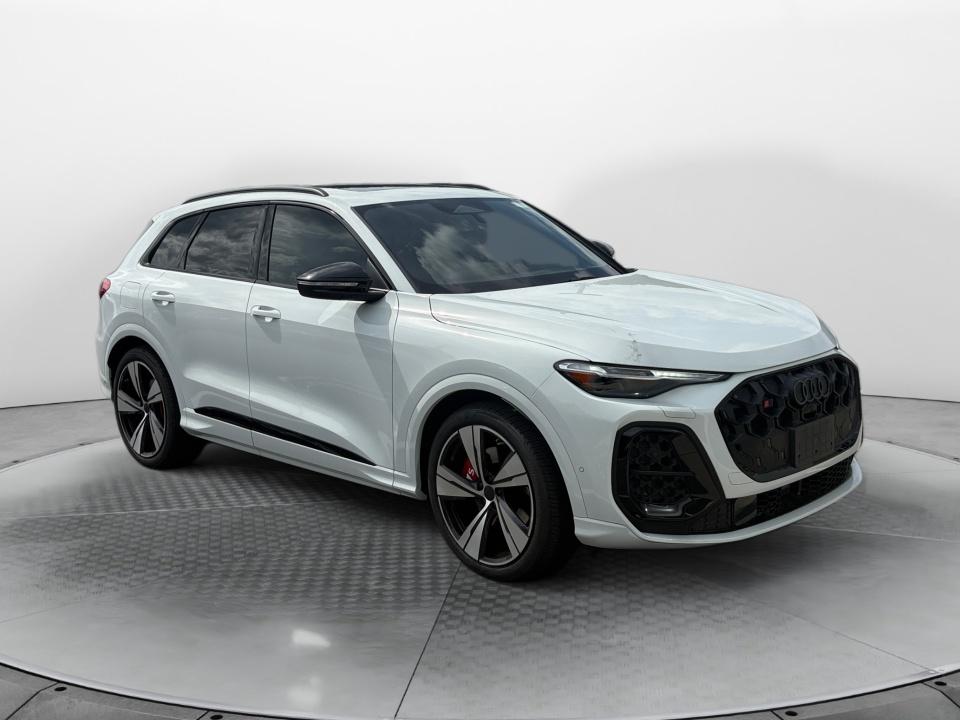 2026 Audi SQ5 Premium Plus