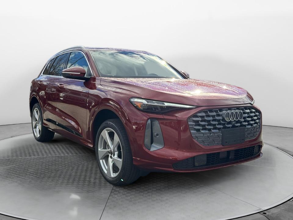 2025 Audi New Q5 Premium Plus's photo