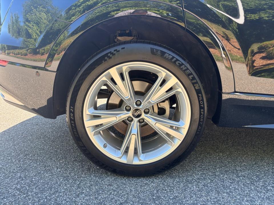 Used 2023 Audi Q8 SUV