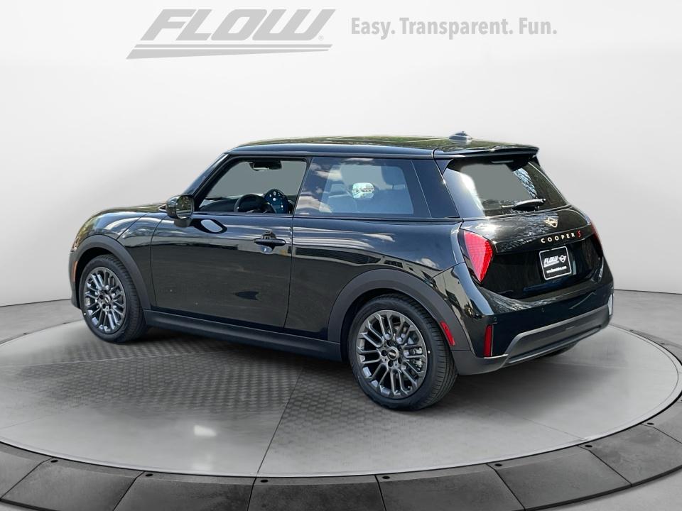 2026 MINI Hardtop | Flow Automotive Companies