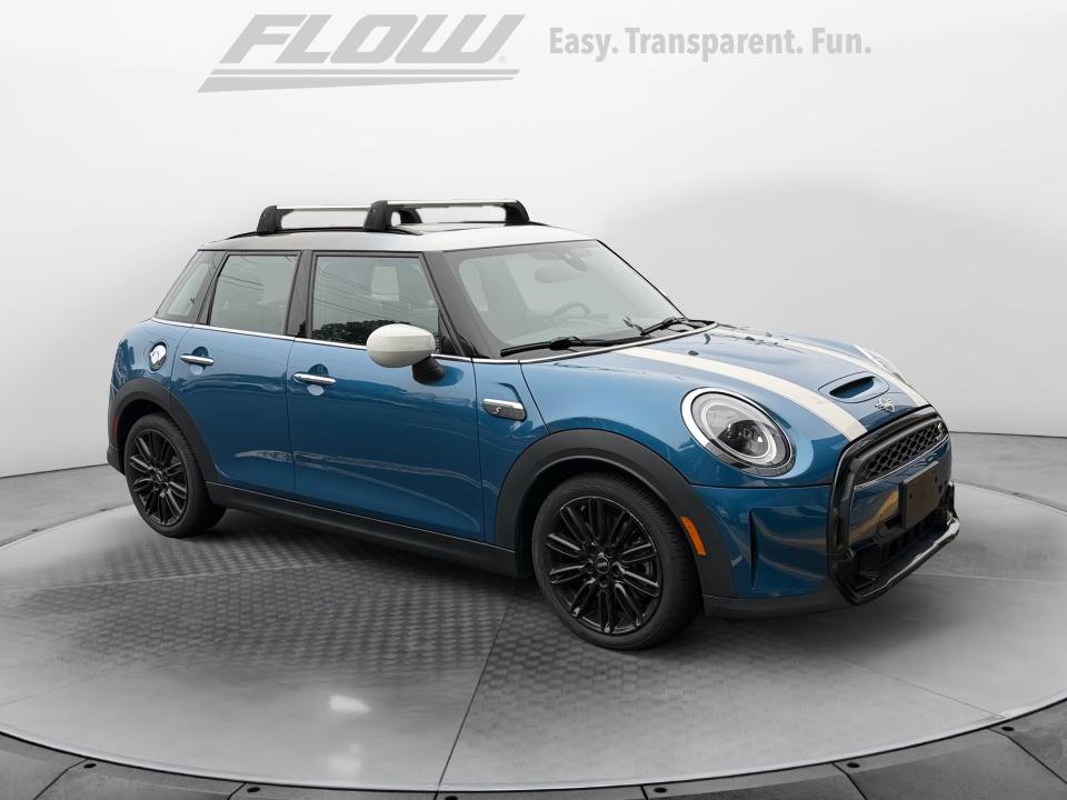 Blue 2023 MINI Cooper Hatchback Front-Wheel Drive Automatic