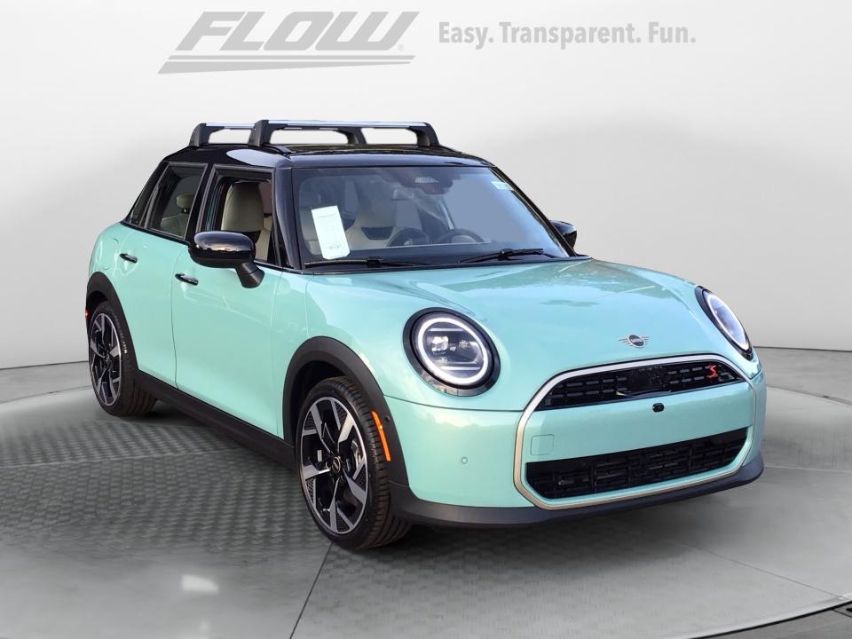 2026 MINI Hardtop 4 Door S's photo