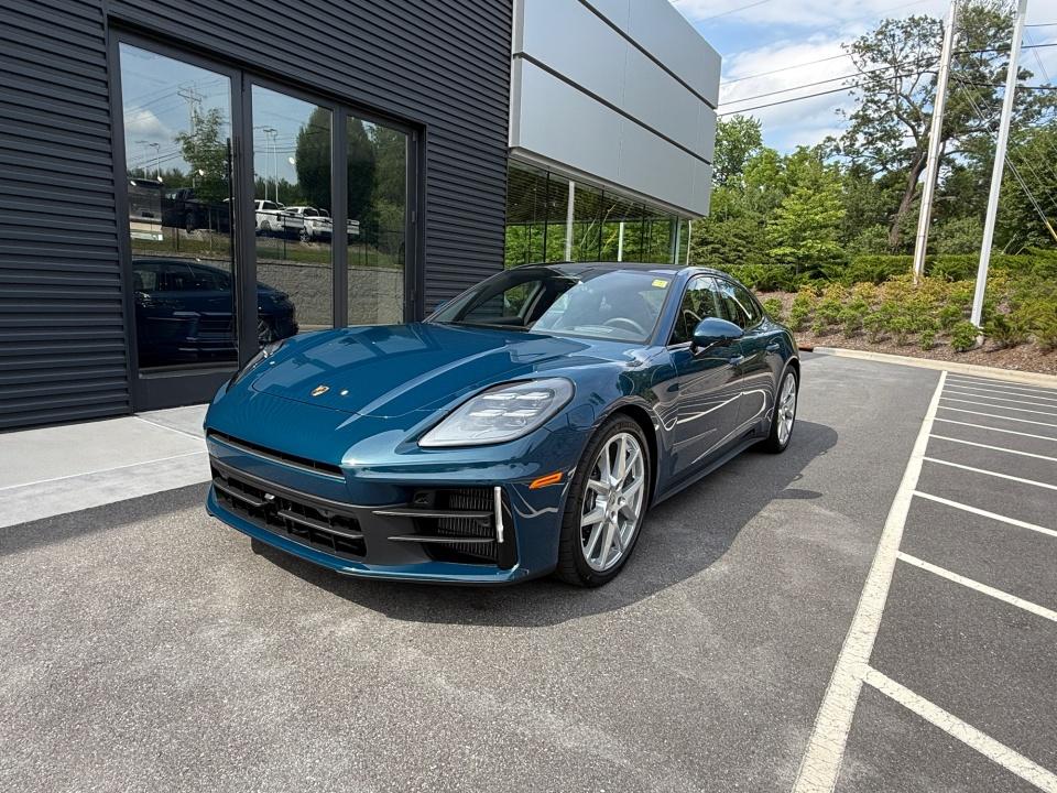 2026 Porsche Panamera