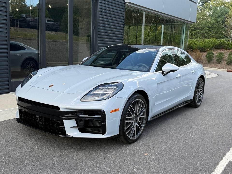 2026 Porsche Panamera Base