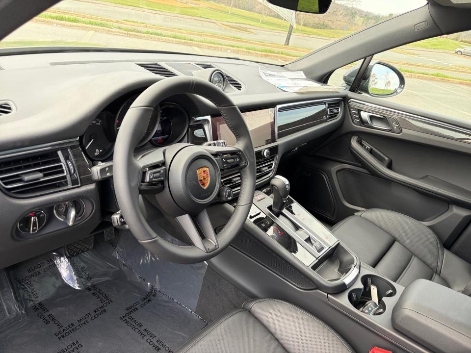 2026 Porsche Macan Base - Photo 15