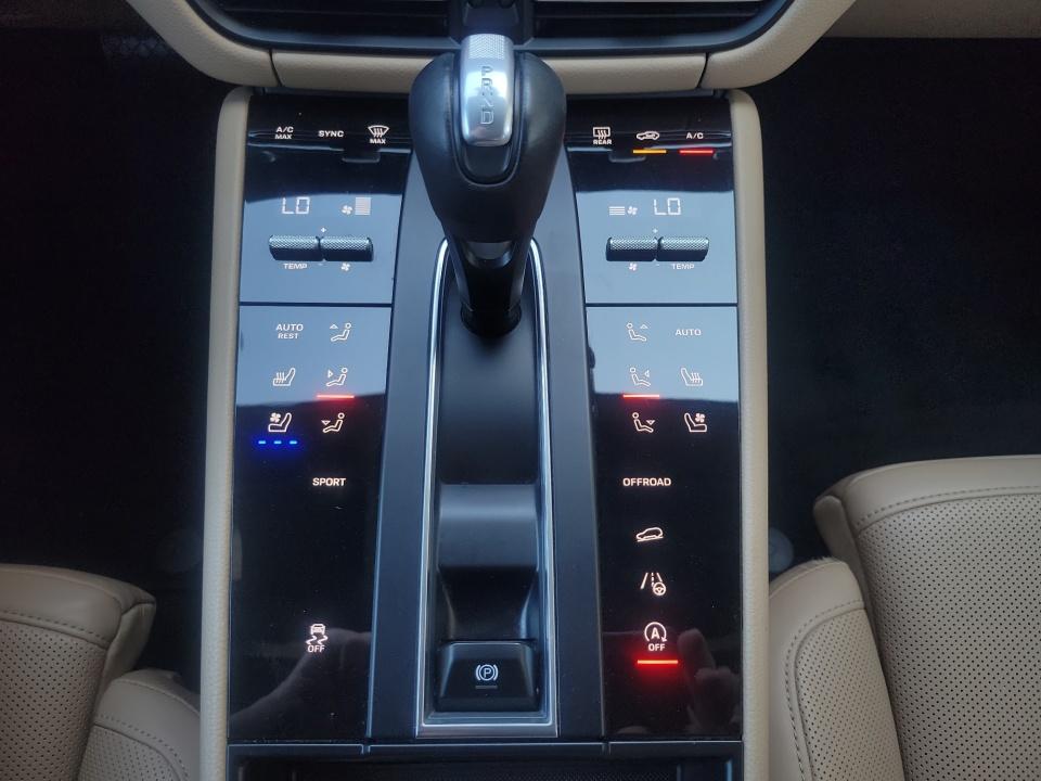 Used 2023 Porsche Macan SUV