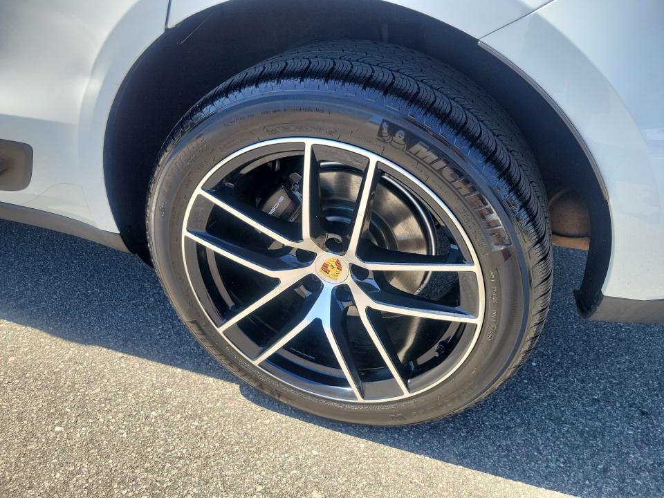 Used 2023 Porsche Macan SUV
