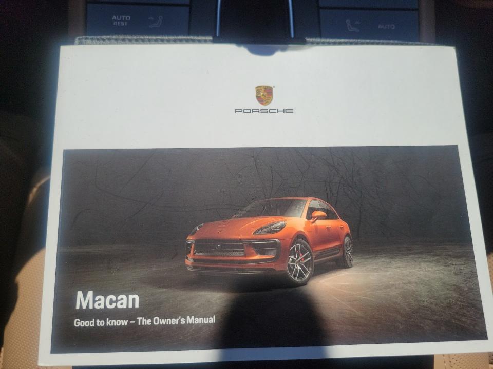Used 2023 Porsche Macan SUV