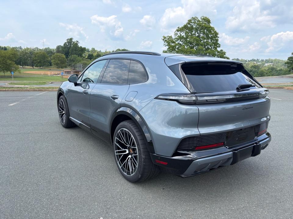 2026 Porsche Cayenne Base - Photo 4