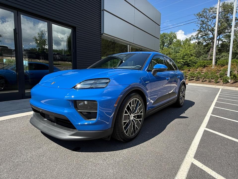 2026 Porsche Macan