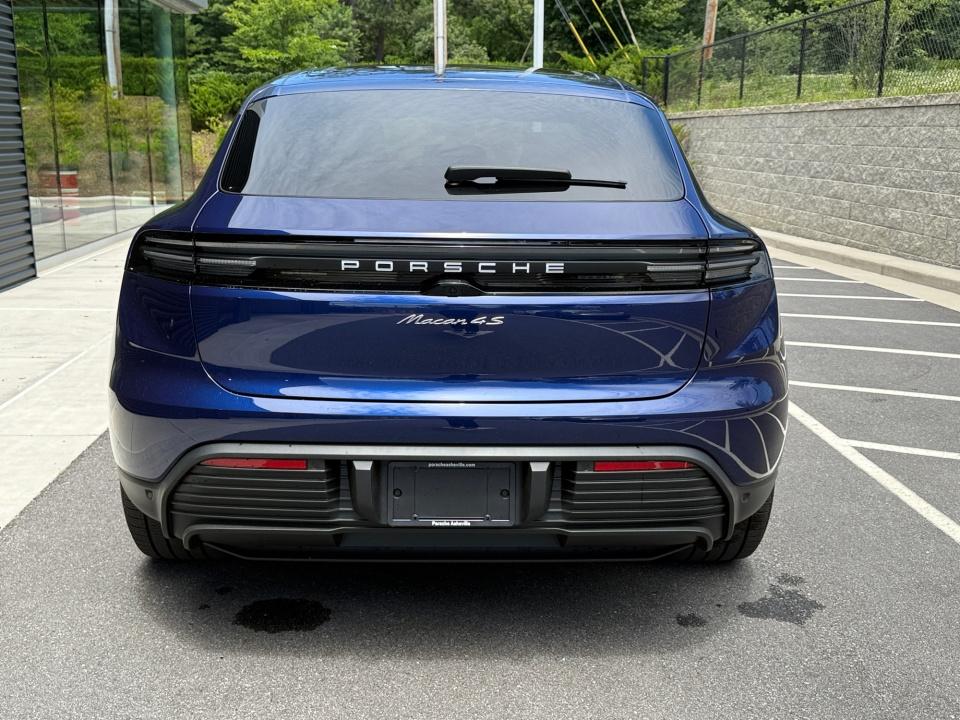 2025 Porsche Macan S - Photo 6