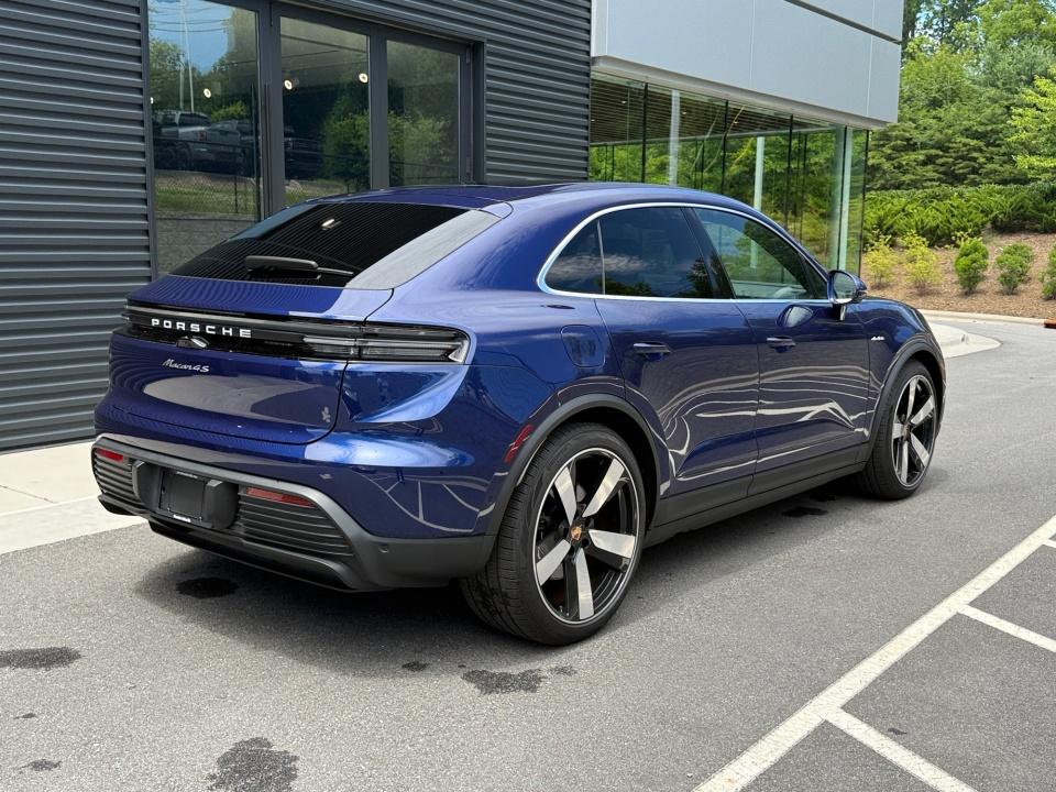 2025 Porsche Macan S - Photo 7