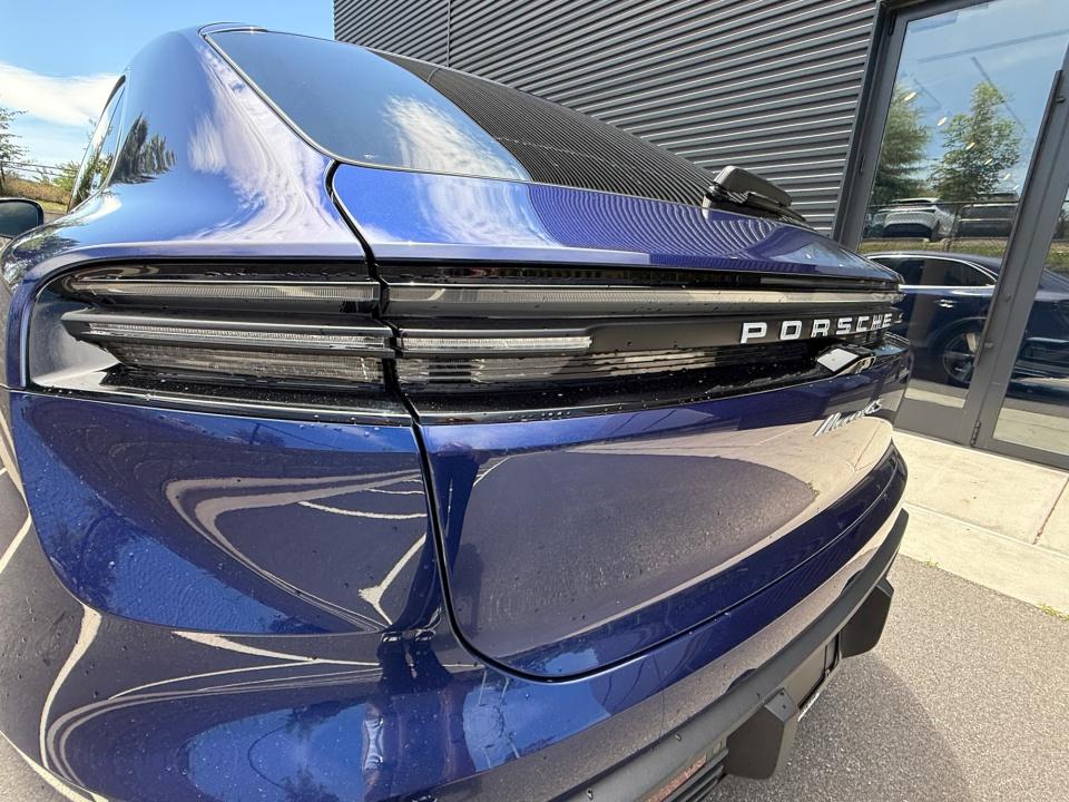 2025 Porsche Macan S - Photo 14