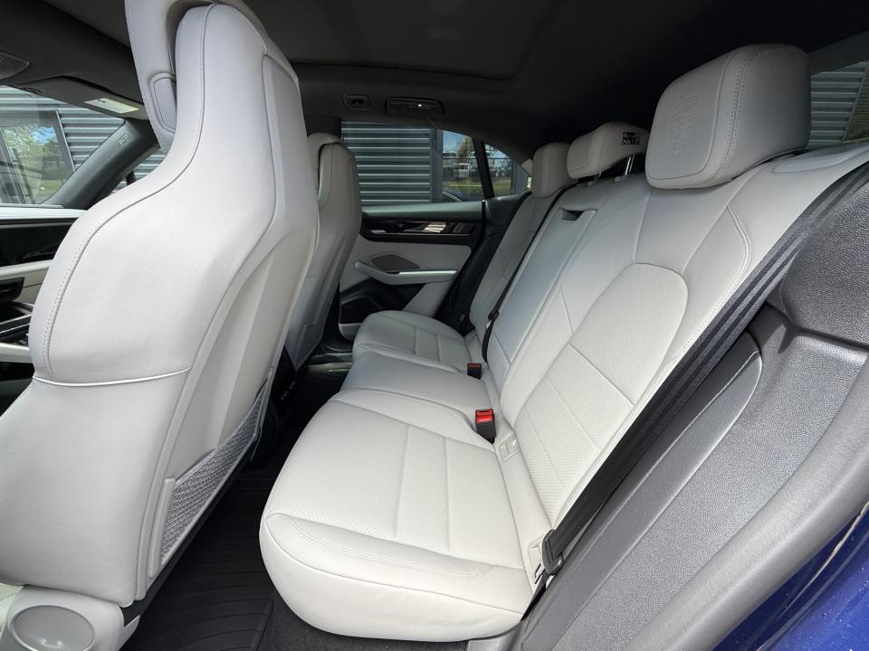 2025 Porsche Macan S - Photo 20
