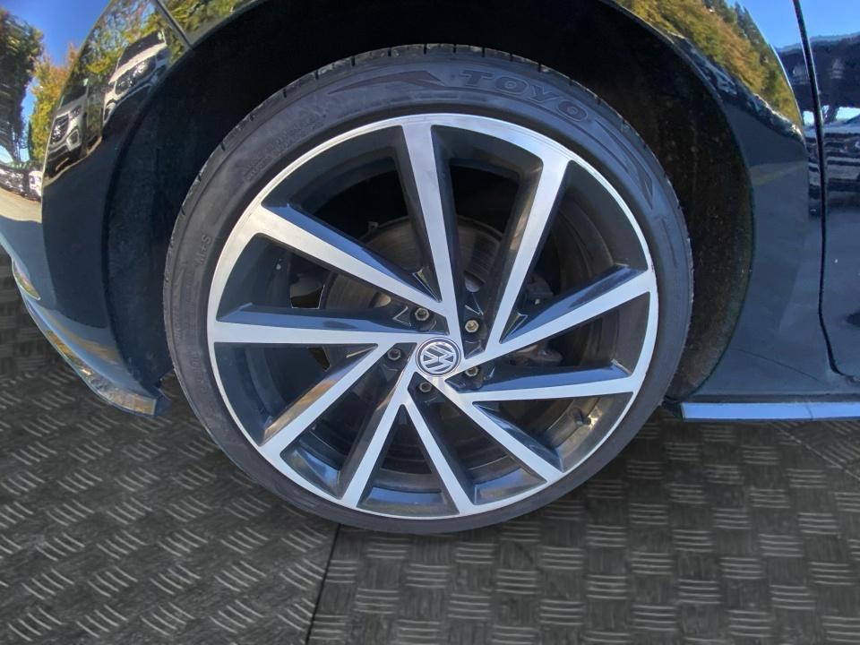 Used 2018 Volkswagen Golf R Hatchback