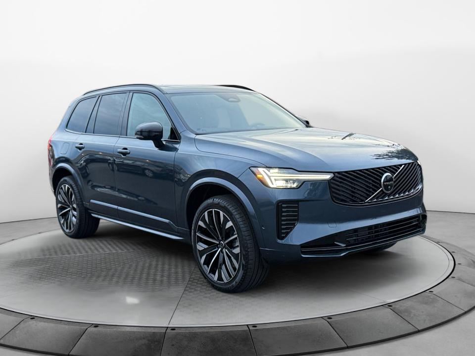 2026 Volvo XC90 B6 Ultra Dark 7-Seater 4WD's photo