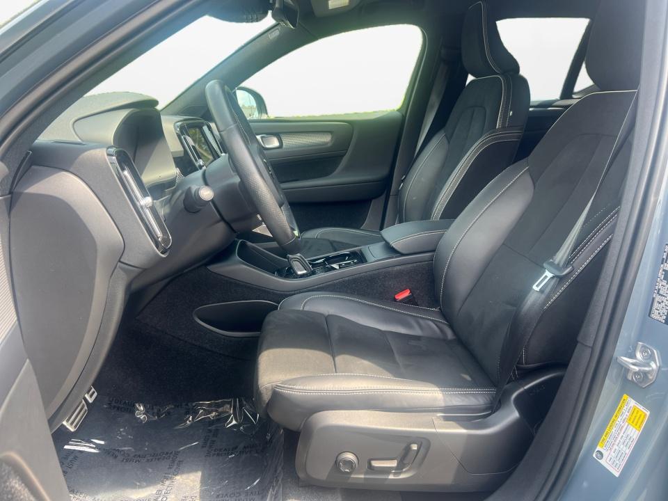 Used 2021 Volvo XC40 SUV