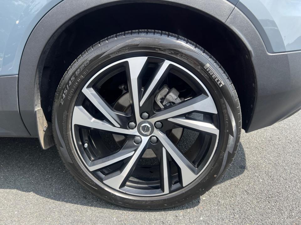 Used 2021 Volvo XC40 SUV