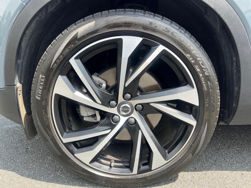 Used 2021 Volvo XC40 SUV