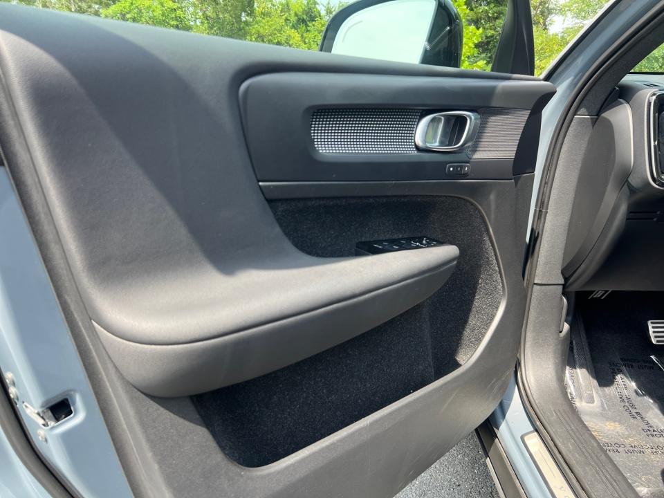 Used 2021 Volvo XC40 SUV
