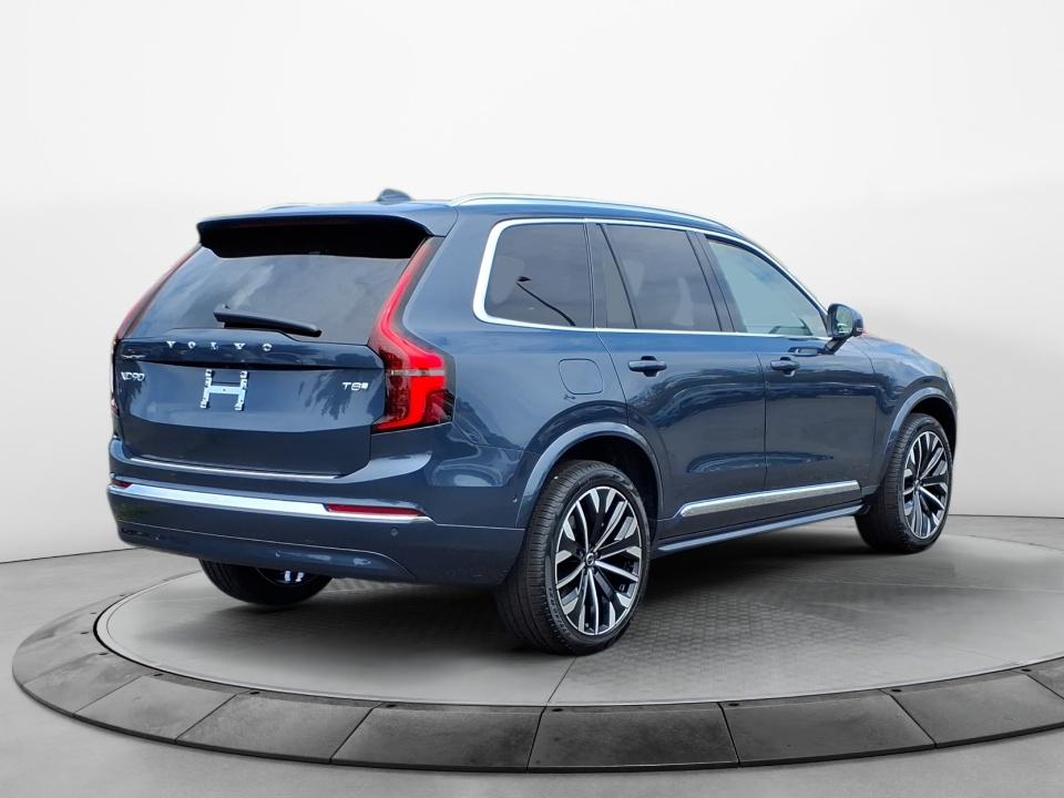 2026 Volvo XC90 Plus - Photo 4